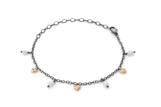 Milagros - bracelet - gold hearts and pearls